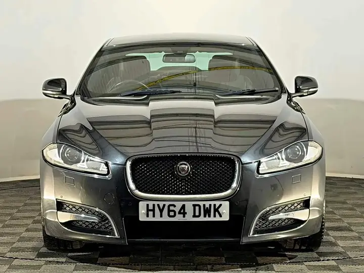 Jaguar Xf 2014 photo 3