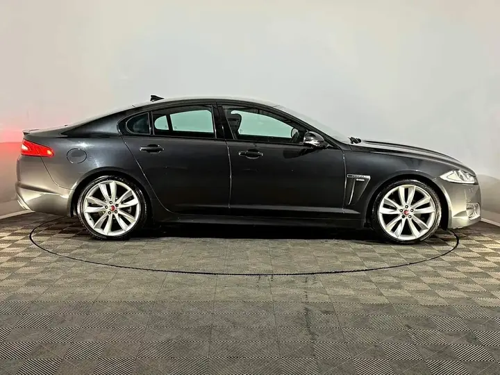 Jaguar Xf 2014 photo 5