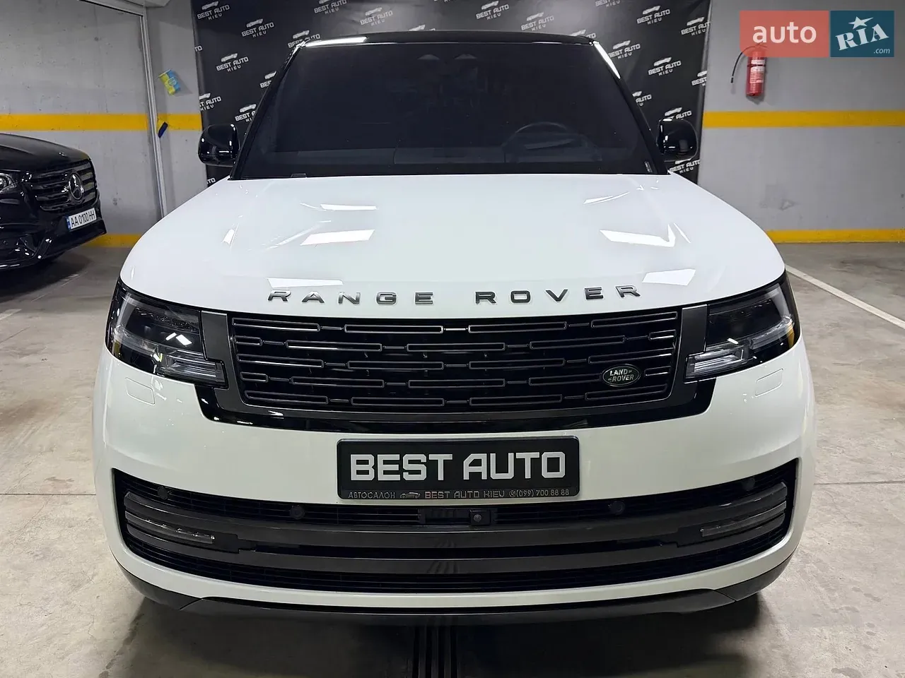 Land Rover Range Rover 2023 photo 2