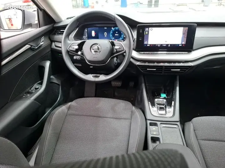 Skoda Octavia 2023 photo 5