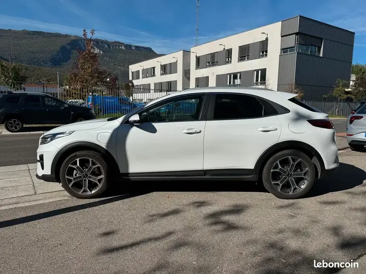 Kia Xceed 2022 photo 4