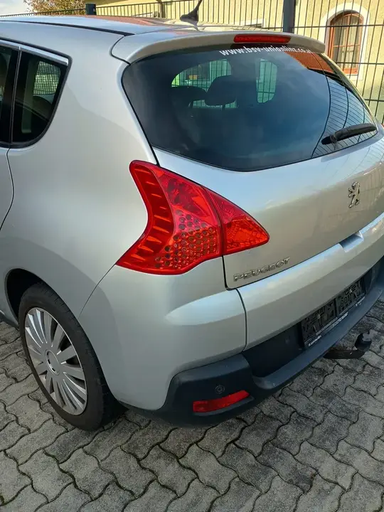 Peugeot 3008 2010 photo 2