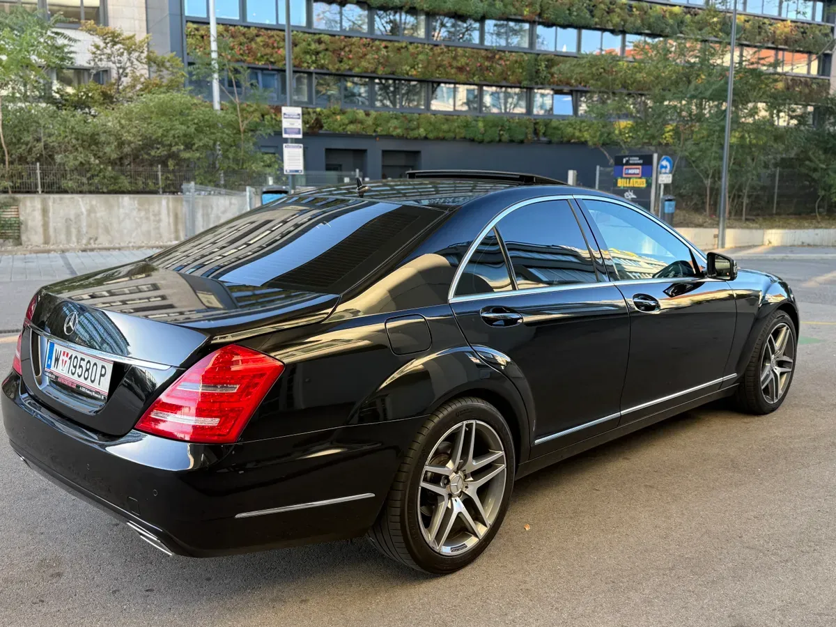 Mercedes-Benz S-Class 2012 photo 3