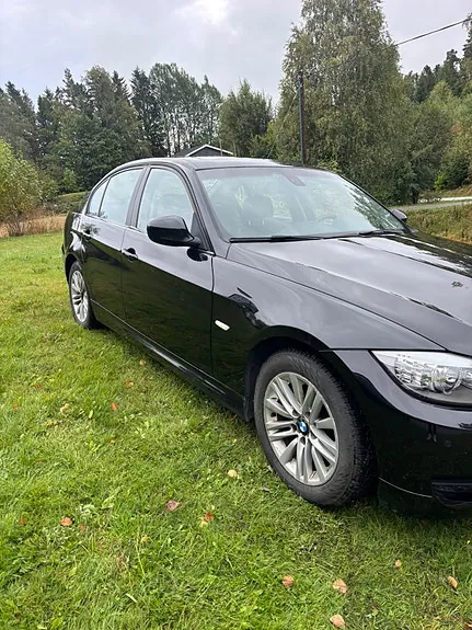 BMW 316D 2010 photo 3