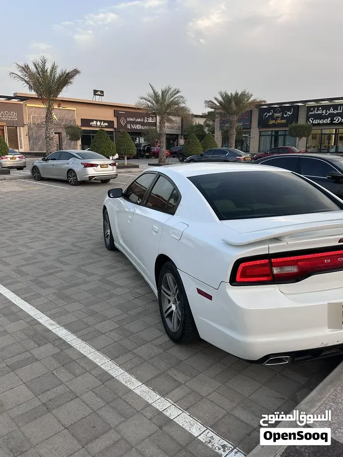 Dodge Charger 2012 photo 2