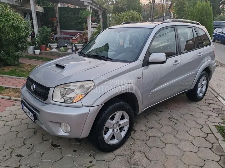 Toyota Rav4 2004 photo 2
