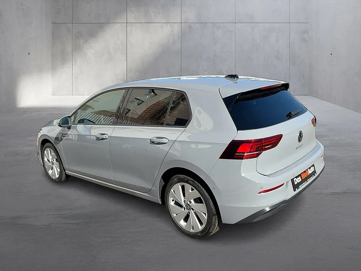 Volkswagen Golf 2026 photo 3