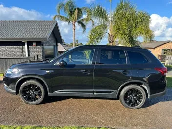 Mitsubishi Outlander 2019 photo 2