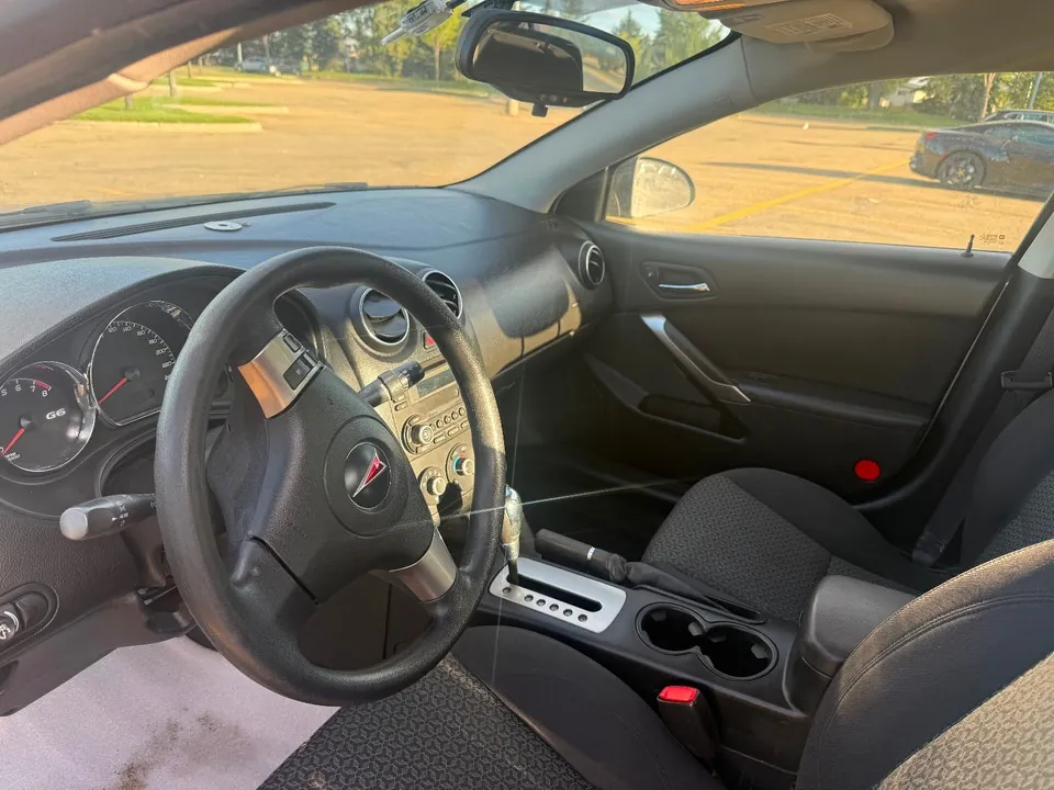 Pontiac G6 2009 photo 4