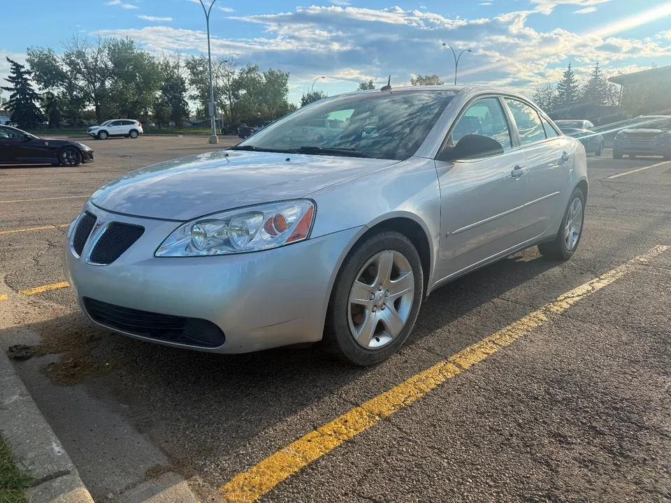 Pontiac G6 2009 photo 2