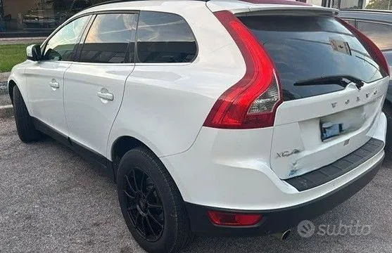 Volvo Xc60 2011 photo 2
