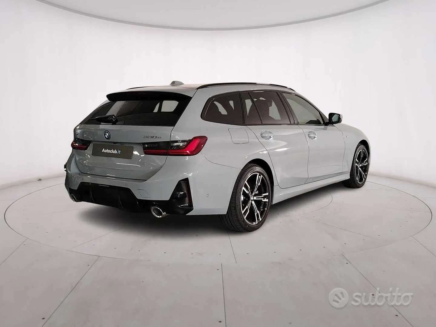 BMW 3 Series 2023 photo 2