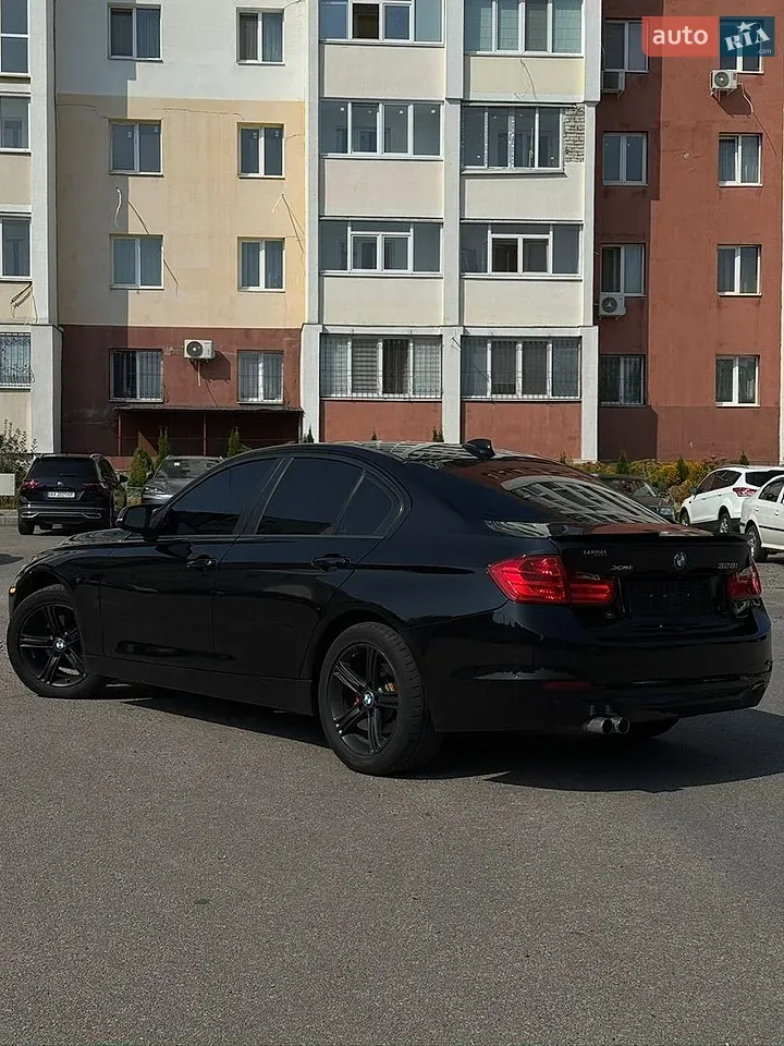 BMW 3 Series 2012 photo 4