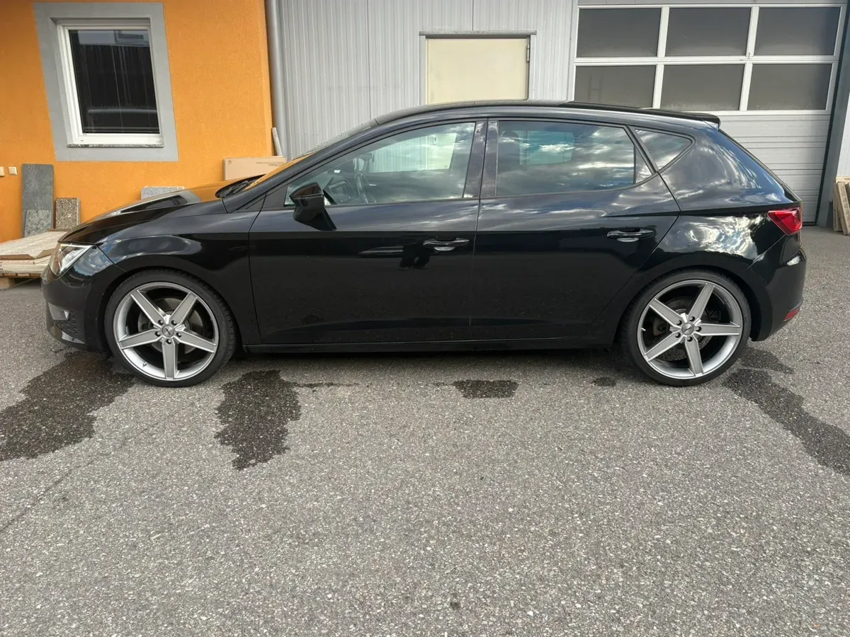 Seat Leon 2015 photo 3