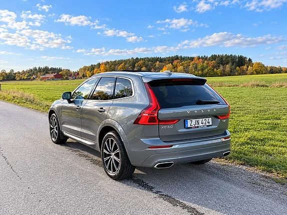 Volvo Xc60 2019 photo 2