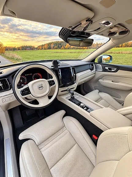 Volvo Xc60 2019 photo 5
