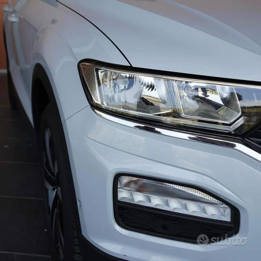Volkswagen T-Roc 2019 photo 2