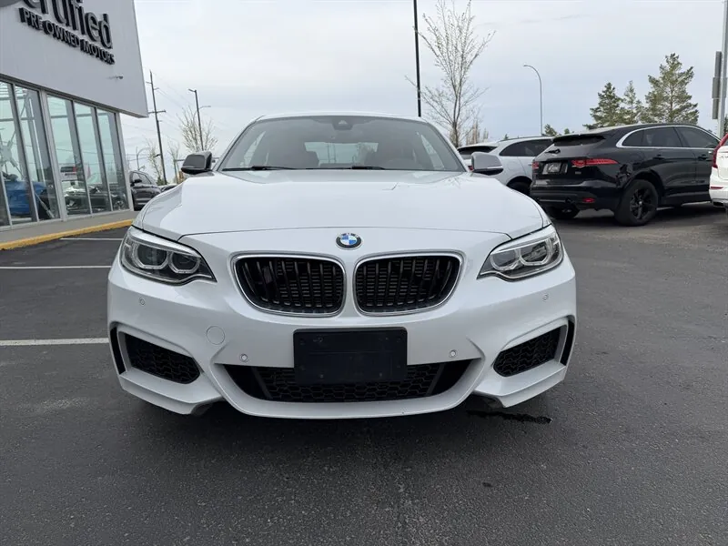 BMW 2 Series 2015 photo 2