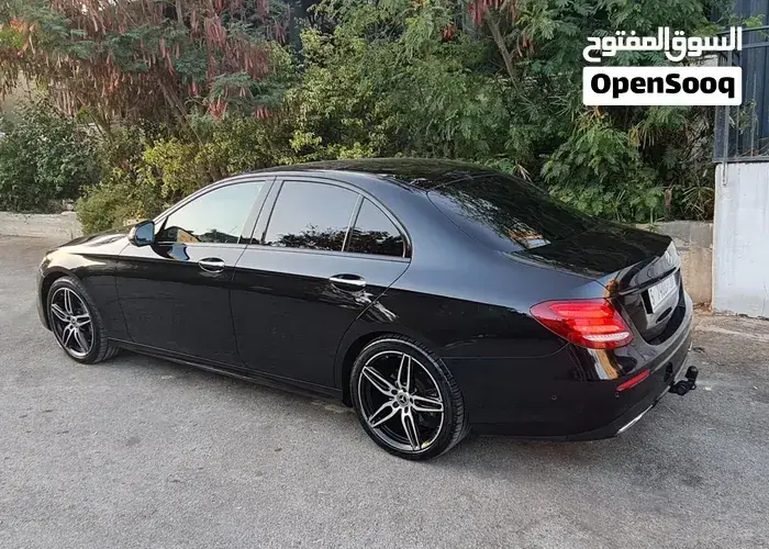 Mercedes-Benz E-Class 2019 photo 3