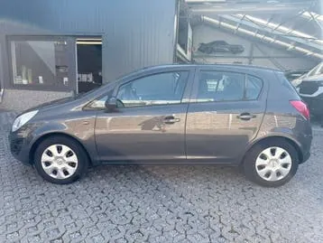 Opel Corsa 2013 photo 2