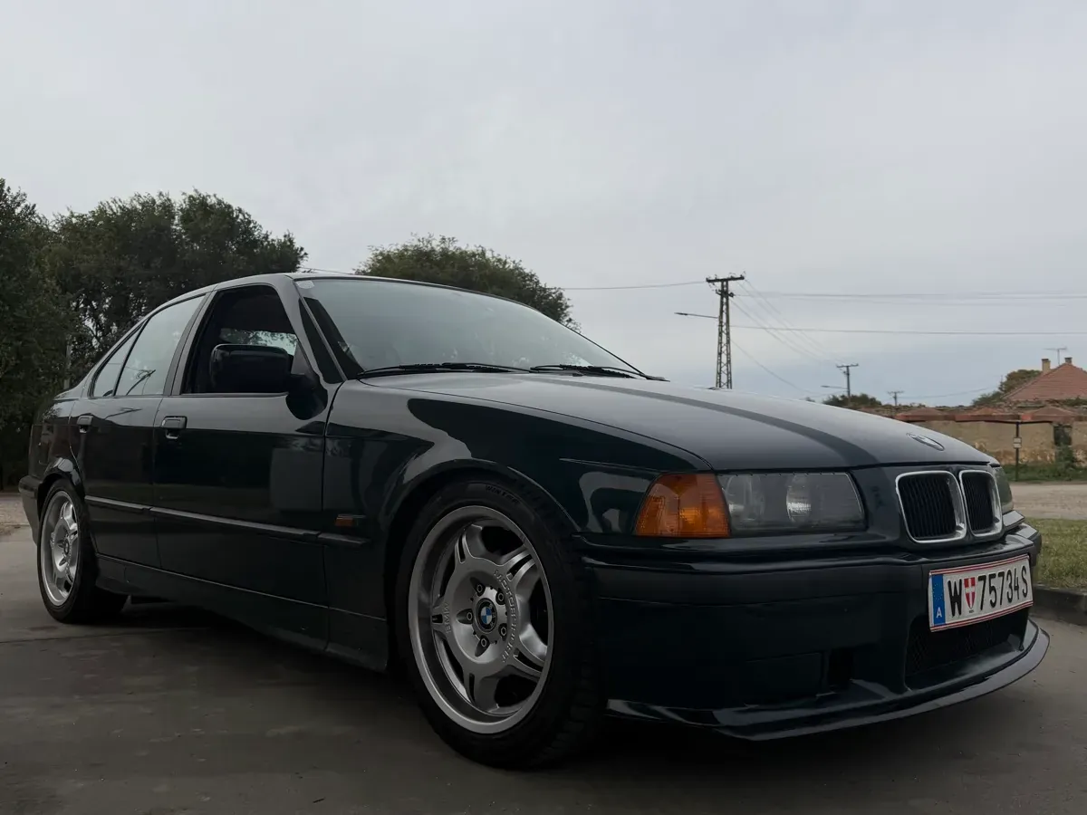 BMW 3 Series 1996 photo 2