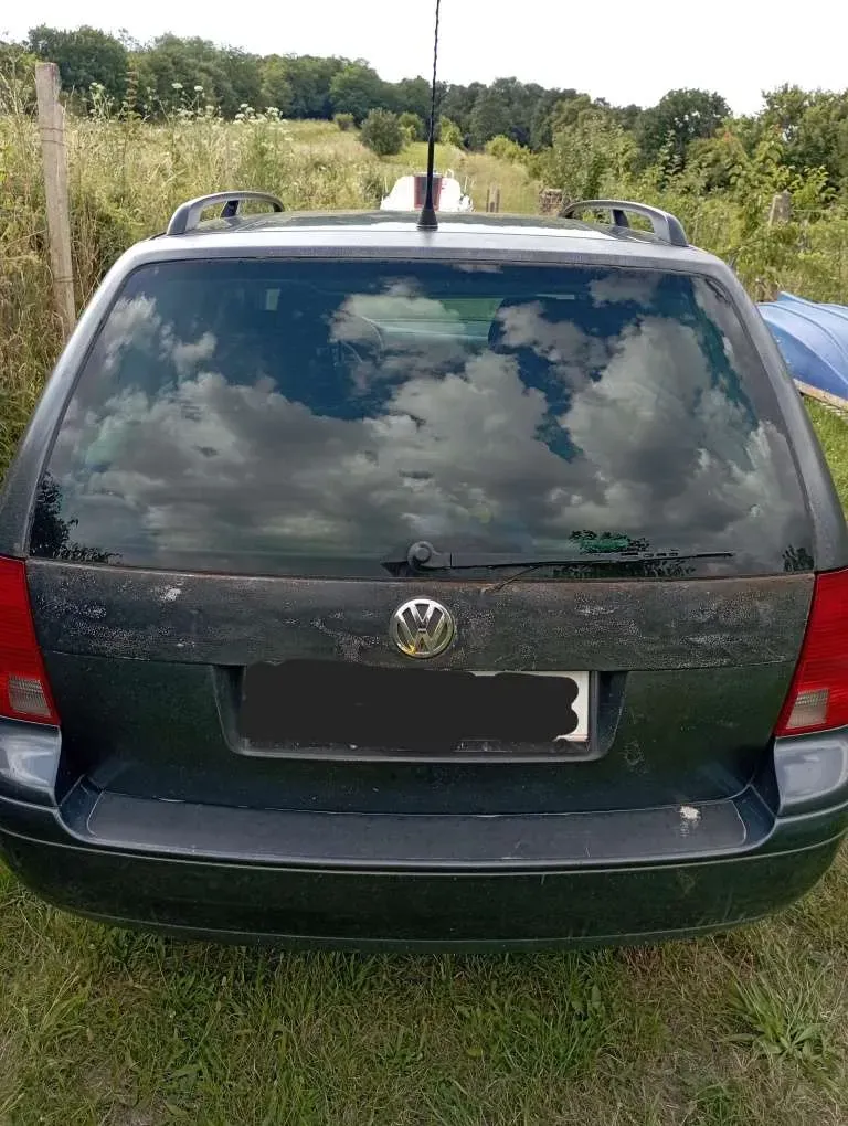 Volkswagen Bora 2003 photo 2