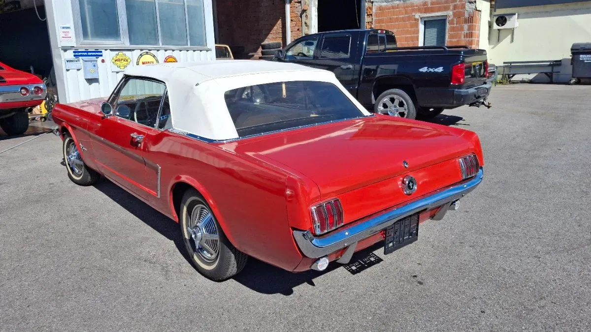 Ford Mustang 1965 photo 2