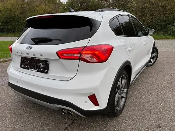 Ford Focus 2021 photo 4