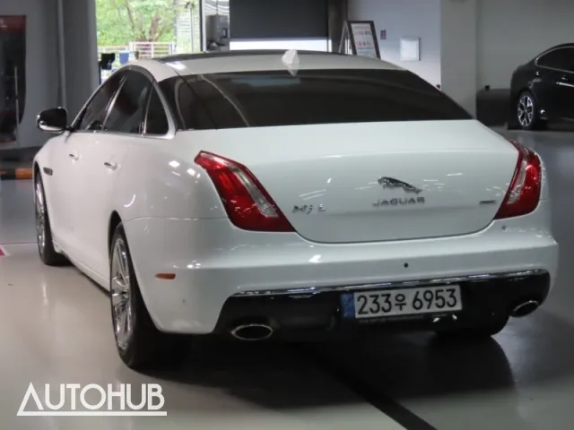 Jaguar Xj 2016 photo 4