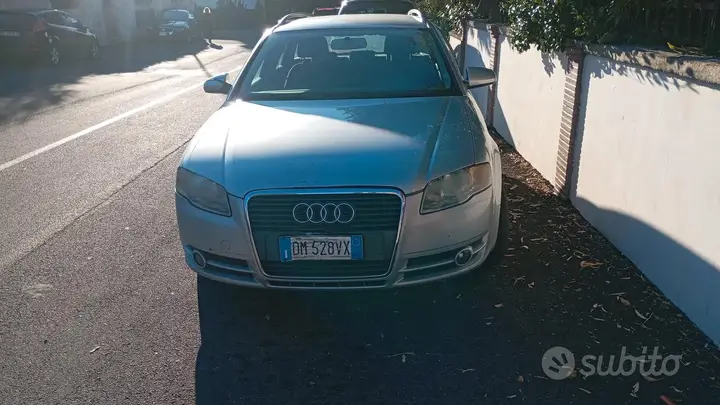 Audi A4 2008 photo 2