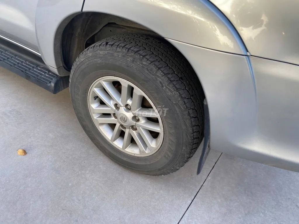Toyota Fortuner 2013 photo 2