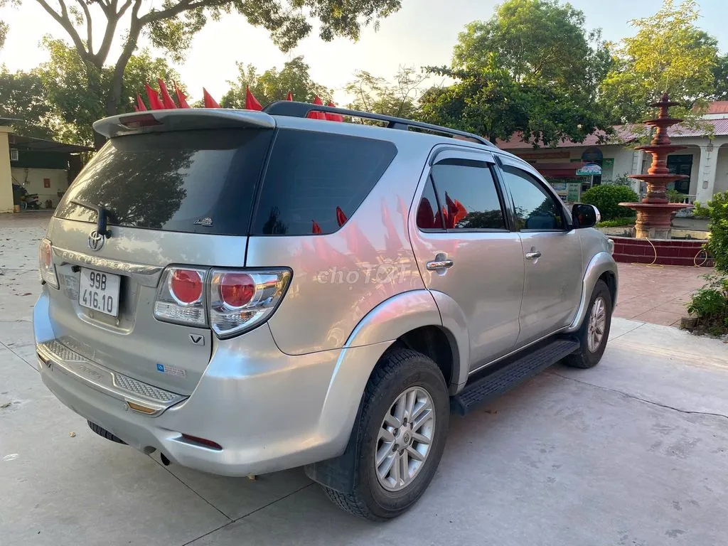 Toyota Fortuner 2013 photo 5