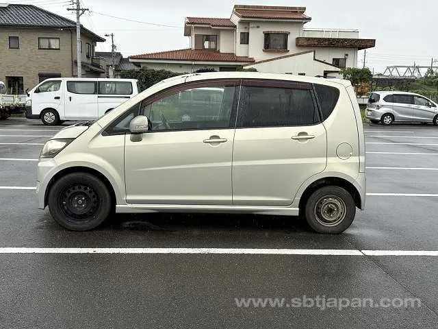 Daihatsu Move 2007 photo 5