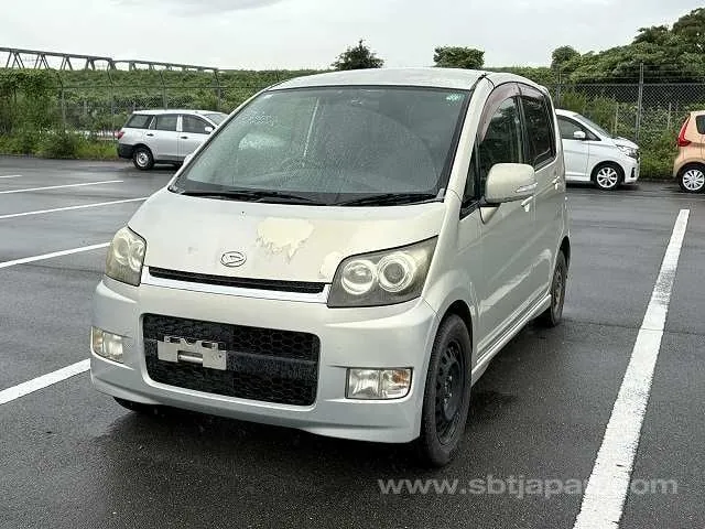 Daihatsu Move 2007 photo 2