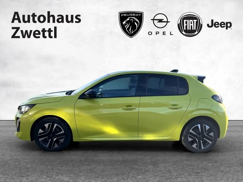 Peugeot 208 photo 3