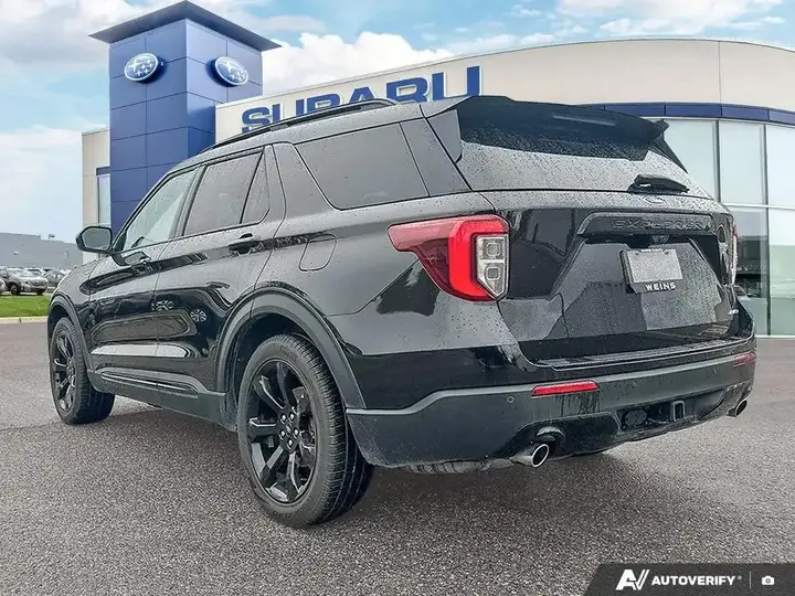 Ford Explorer 2023 photo 4