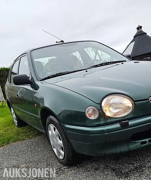 Toyota Corolla 1999 photo 4