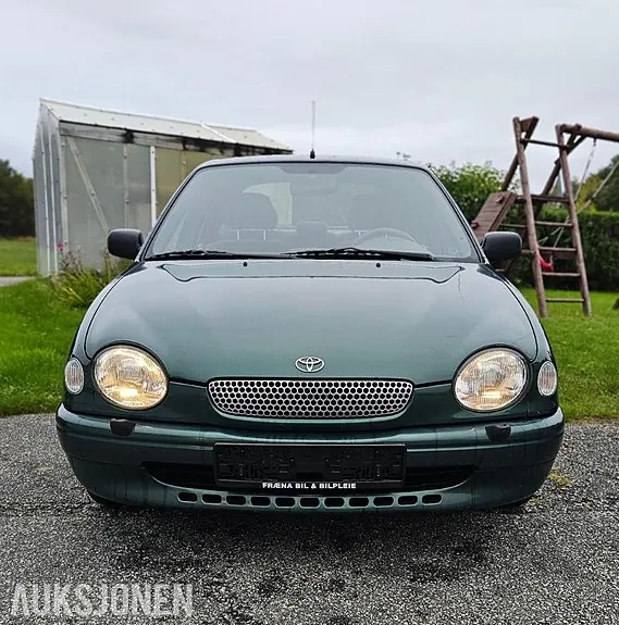 Toyota Corolla 1999 photo 2