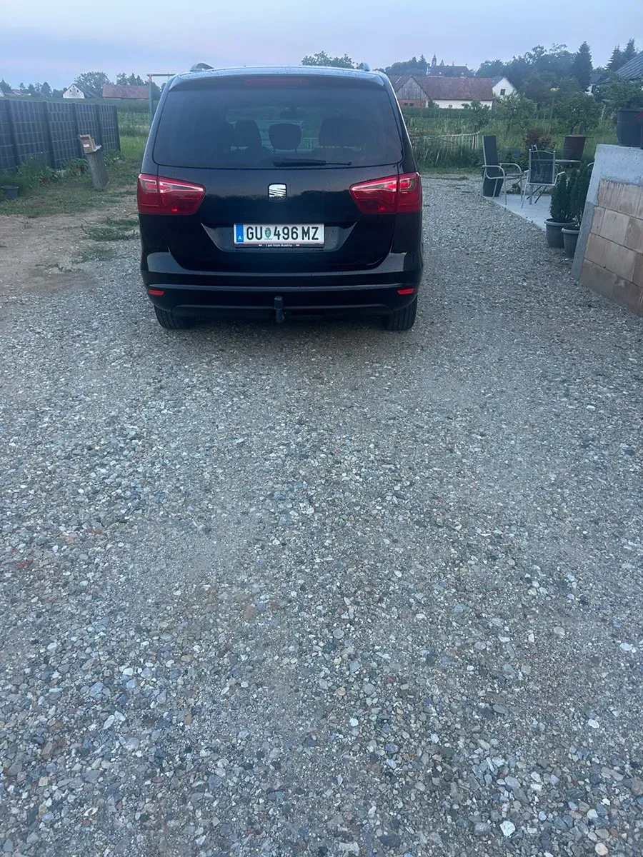 Seat Alhambra 2011 photo 3