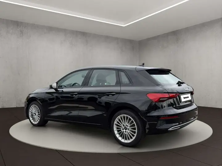 Audi A3 2023 photo 3