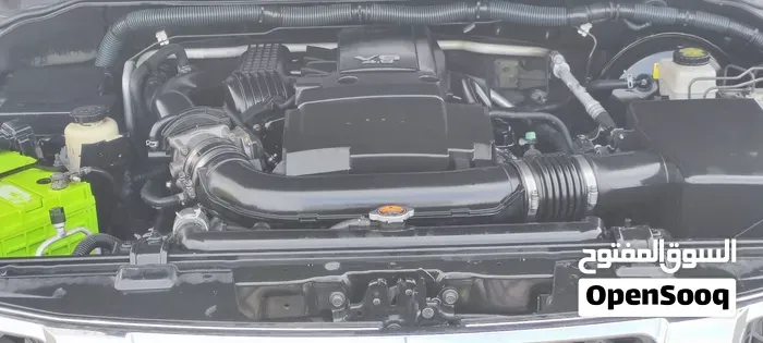 Nissan Pathfinder 2010 photo 2