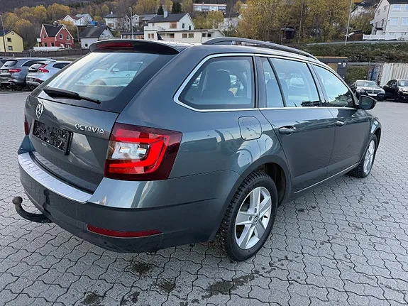 Skoda Octavia 2018 photo 3