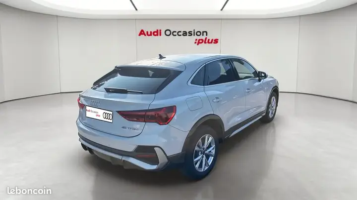 Audi Q3 2023 photo 5