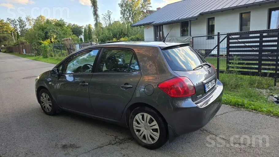 Toyota Auris