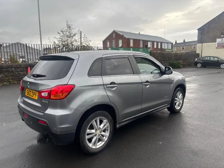 Mitsubishi Asx 2012 photo 2
