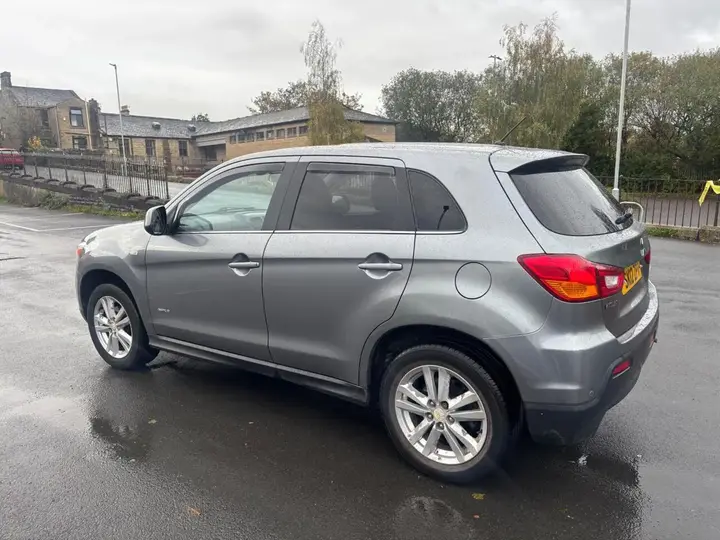 Mitsubishi Asx 2012 photo 5