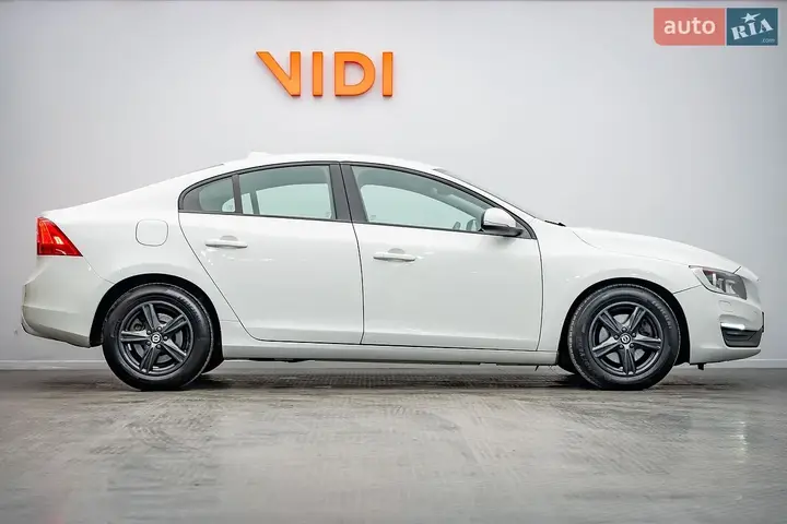 Volvo S60 2014 photo 4