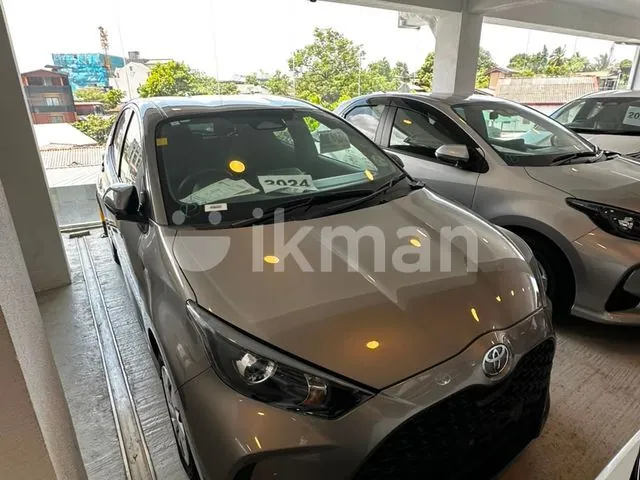 Toyota Yaris 2024 photo 2