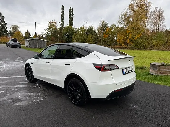 Tesla Model Y 2022 photo 4