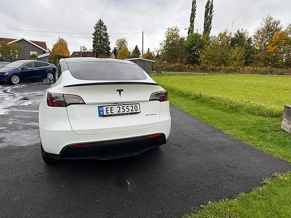 Tesla Model Y 2022 photo 5